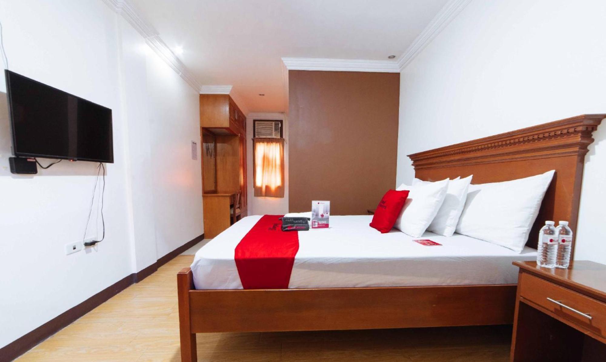 Reddoorz Plus @ Starhomes Olivianville Tarlac City Buitenkant foto