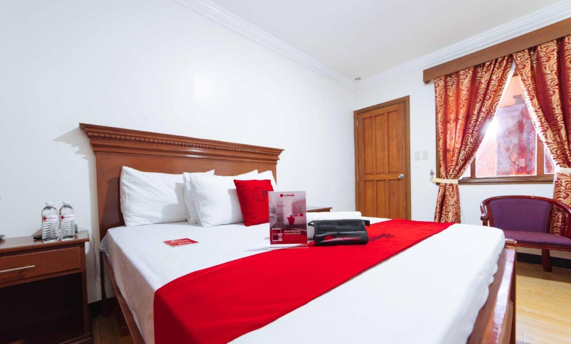 Reddoorz Plus @ Starhomes Olivianville Tarlac City Buitenkant foto