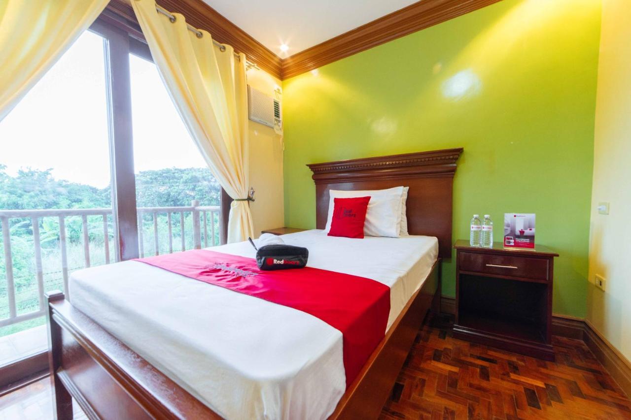 Reddoorz Plus @ Starhomes Olivianville Tarlac City Buitenkant foto